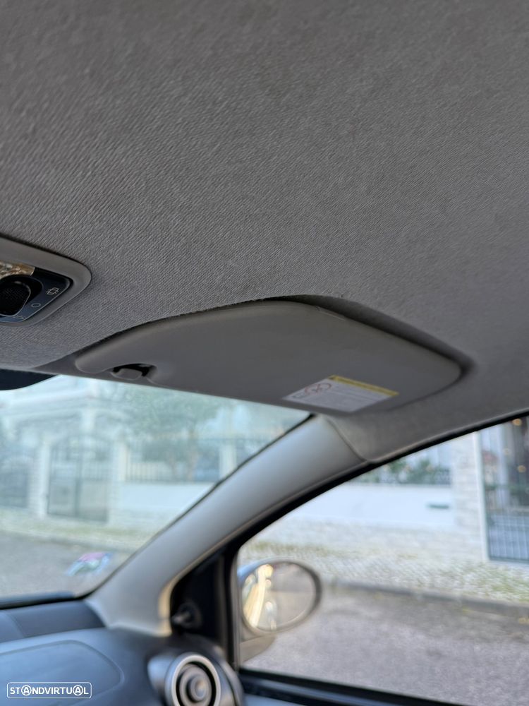 Peugeot 107 1.0 Black&Silver E5 - 11