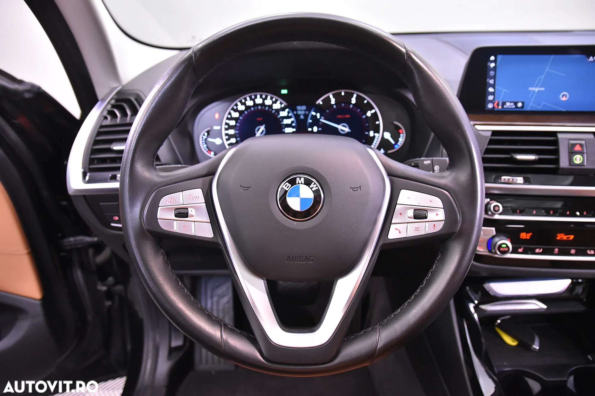 BMW X3 xDrive20d AT xLine - 16