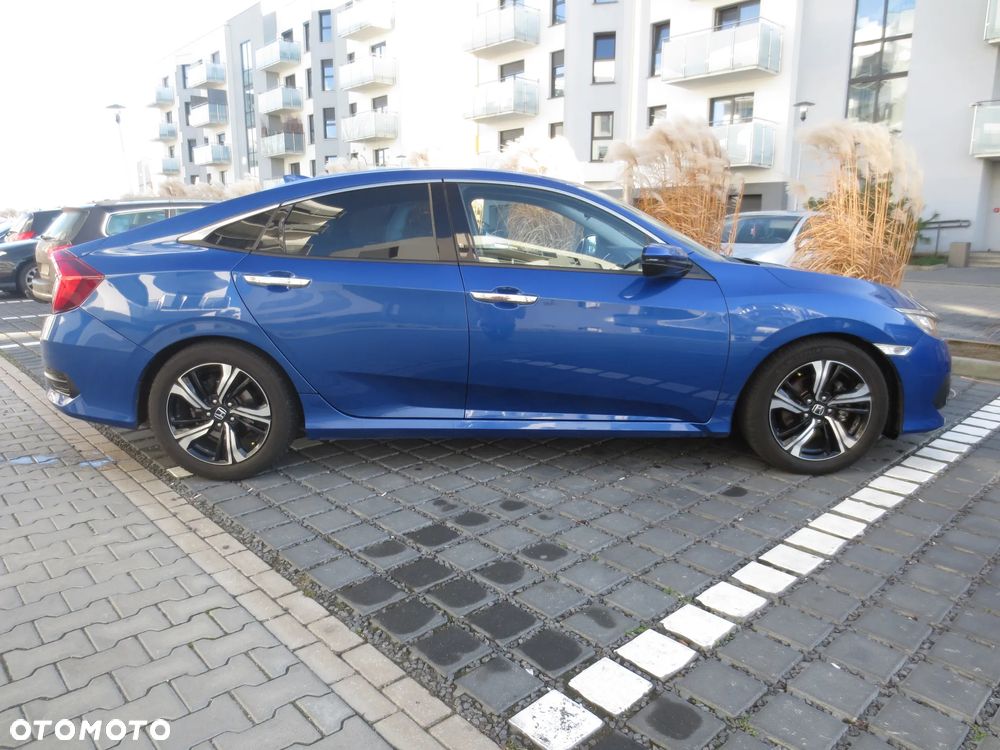 Honda Civic 1.5 T Elegance CVT - 1