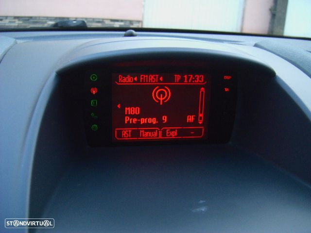 Ford Fiesta 1.4 TDCI Titanium - 17