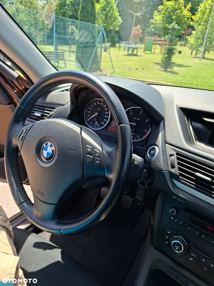 BMW X1 sDrive18d - 21