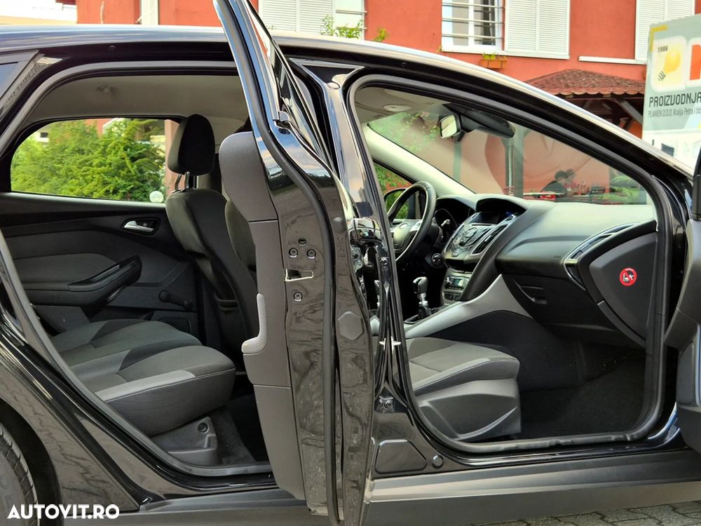 Ford Focus - 6