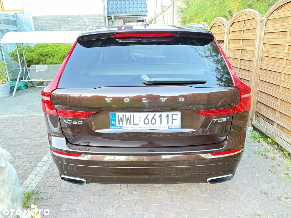 Volvo XC 60 T5 AWD Inscription - 4
