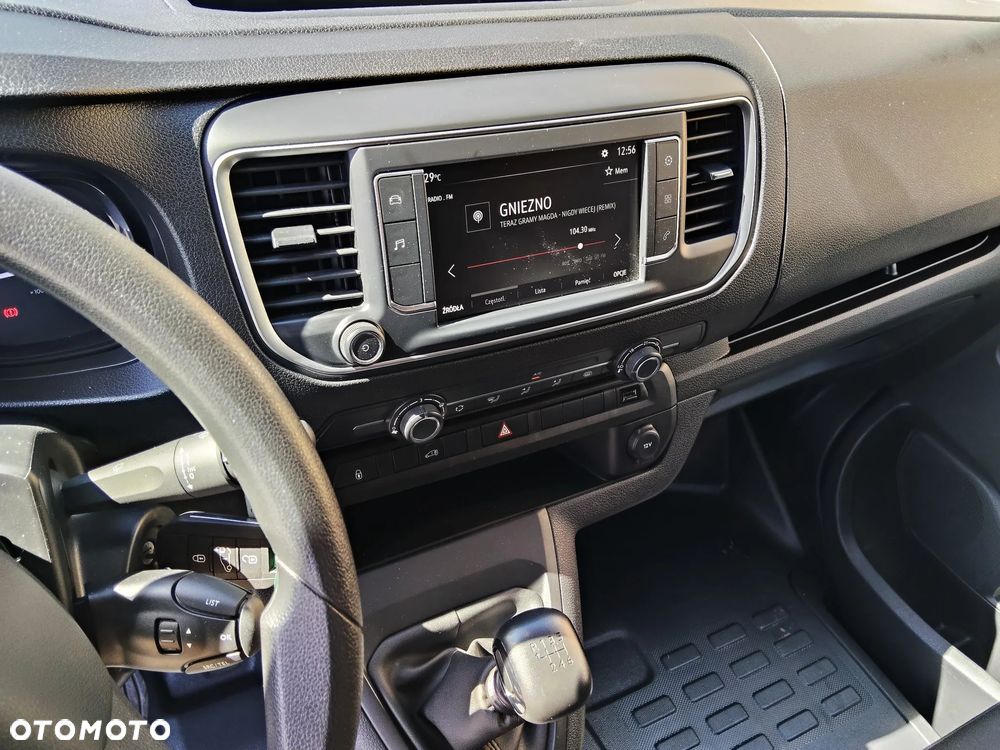 Opel Vivaro - 17