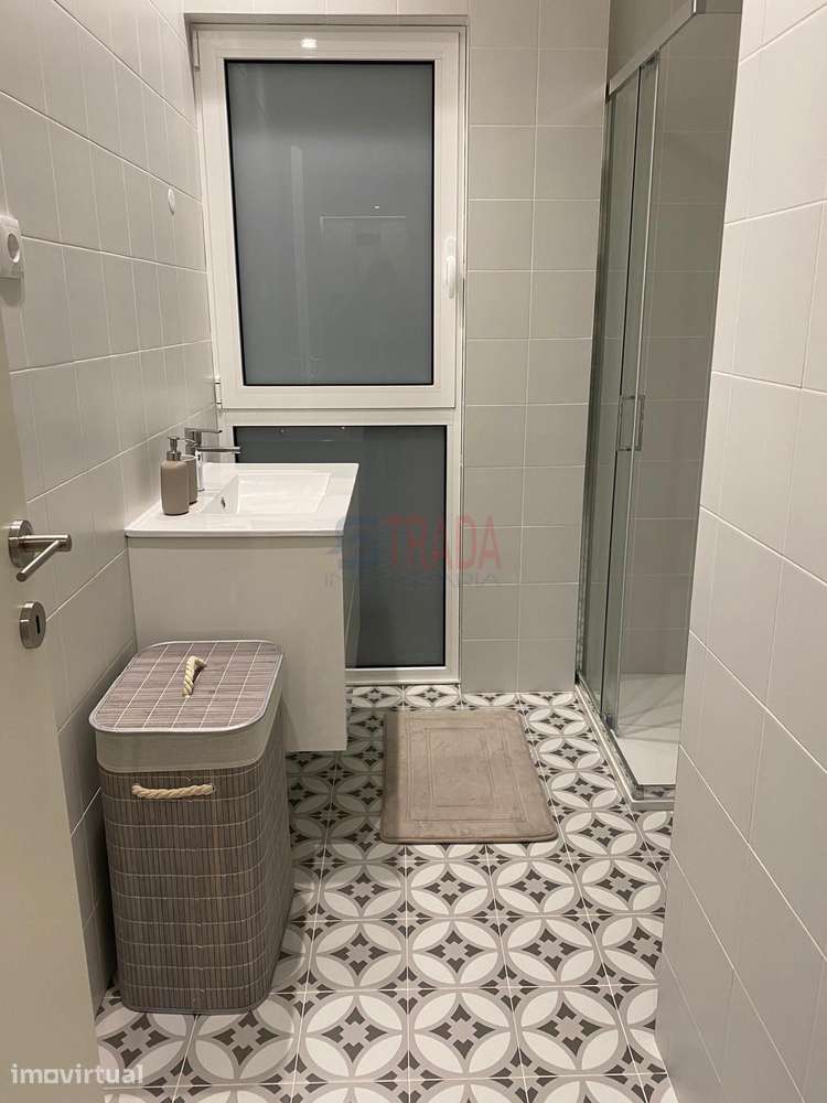 Venda Apartamento T1 rua S. Vicente - Braga - Grande imagem: 4/10