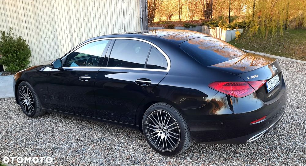Mercedes-Benz Klasa C 300 4Matic 9G-TRONIC Exclusive - 7