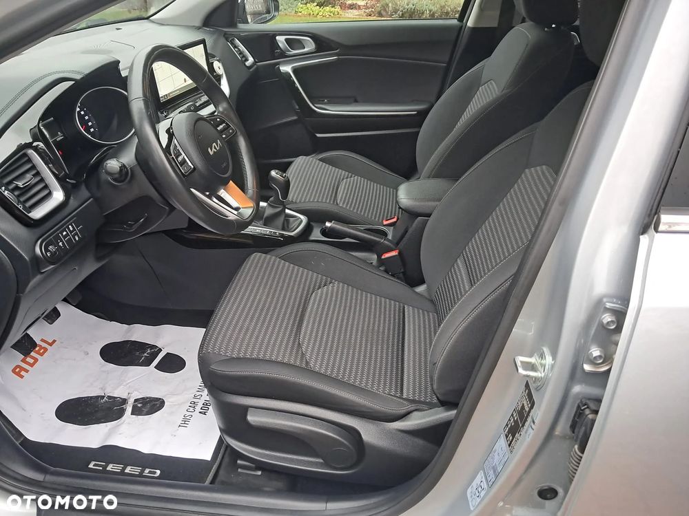 Kia Ceed - 17