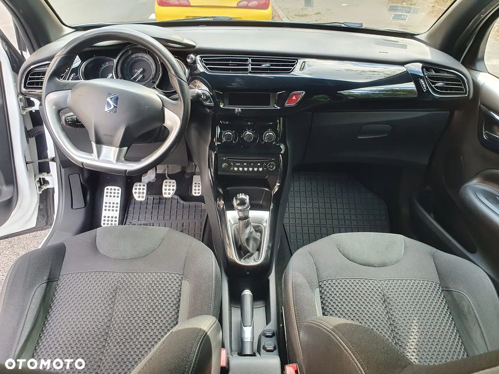 Citroën DS3 PureTech 110 Start & Stop SoChic - 10