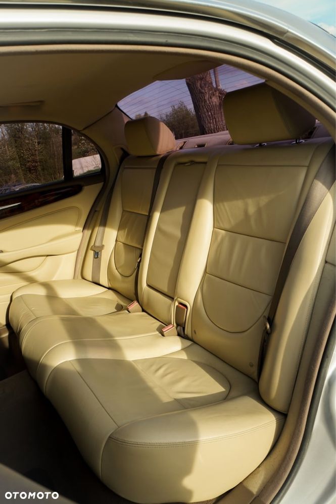 Jaguar XJ - 6