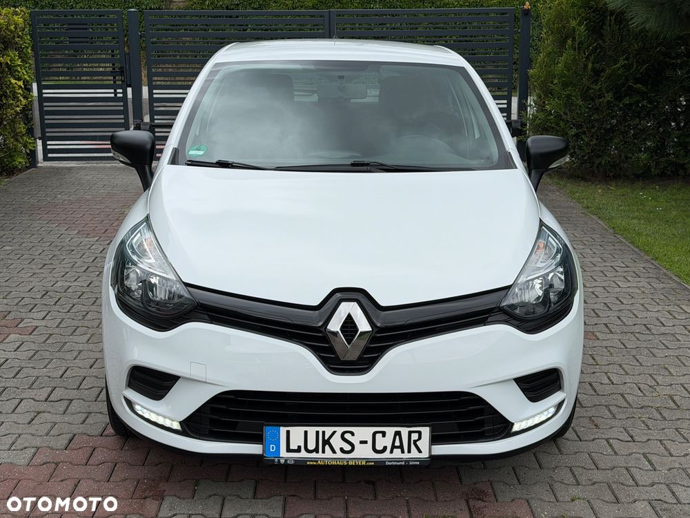 Renault Clio 1.2 16V 75 Limited - 12