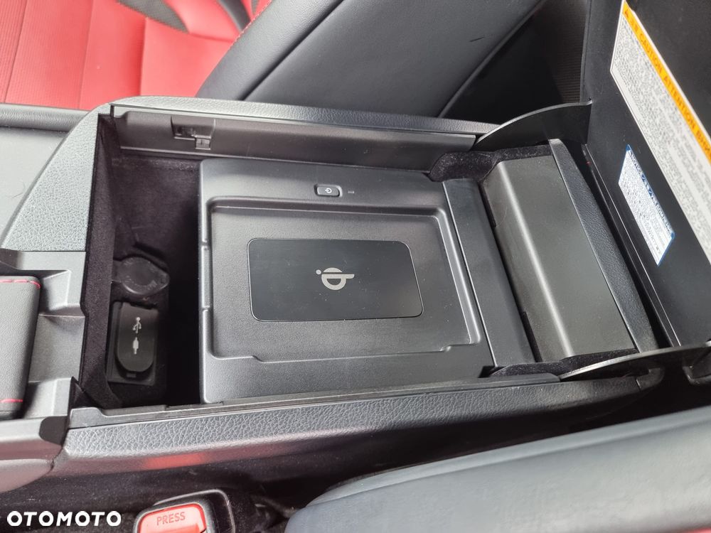 Lexus NX 300h F Sport Edition AWD - 22