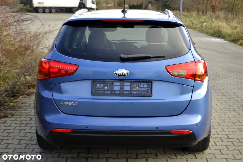 Kia Ceed - 6