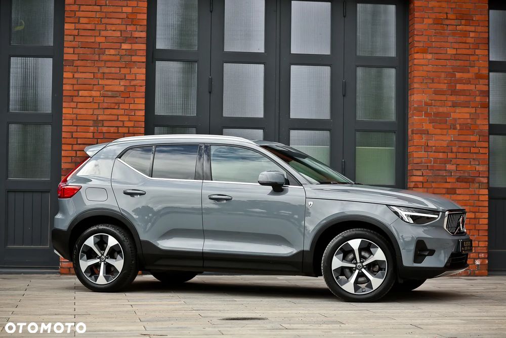 Volvo XC 40 B4 AWD Plus Bright - 3