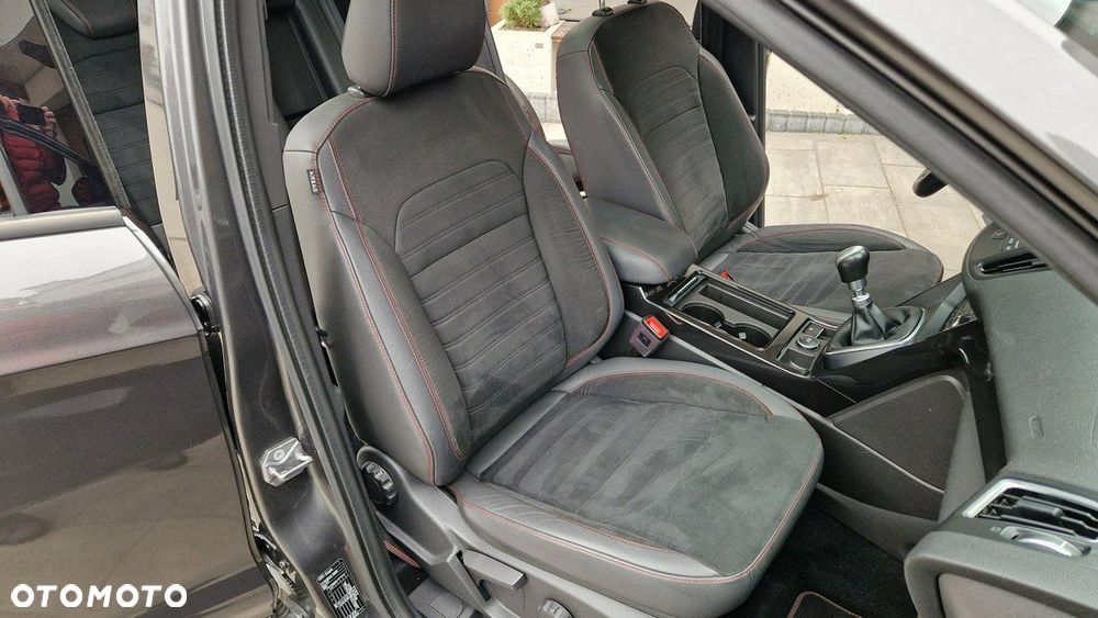 Ford Kuga 1.5 EcoBoost 2x4 ST-Line - 20