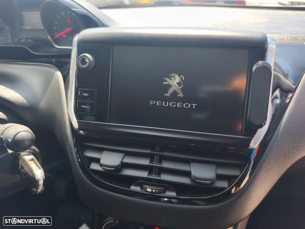 Peugeot 208 1.4 HDi SE Style - 5