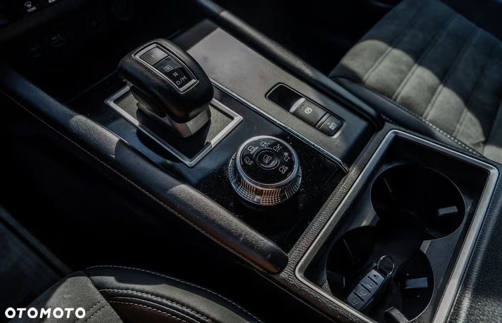 Mitsubishi Outlander - 18