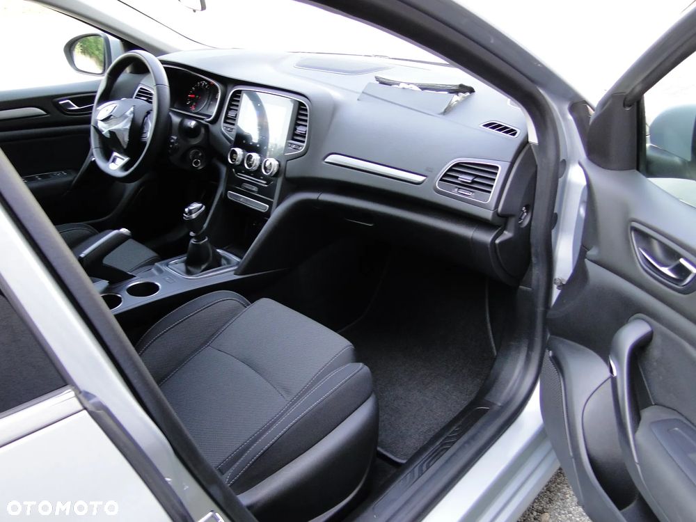 Renault Megane 1.3 TCe FAP Intens - 19