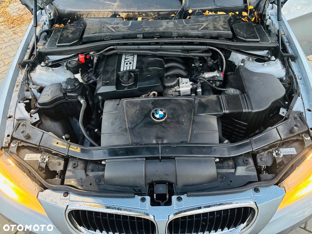 BMW Seria 3 - 23
