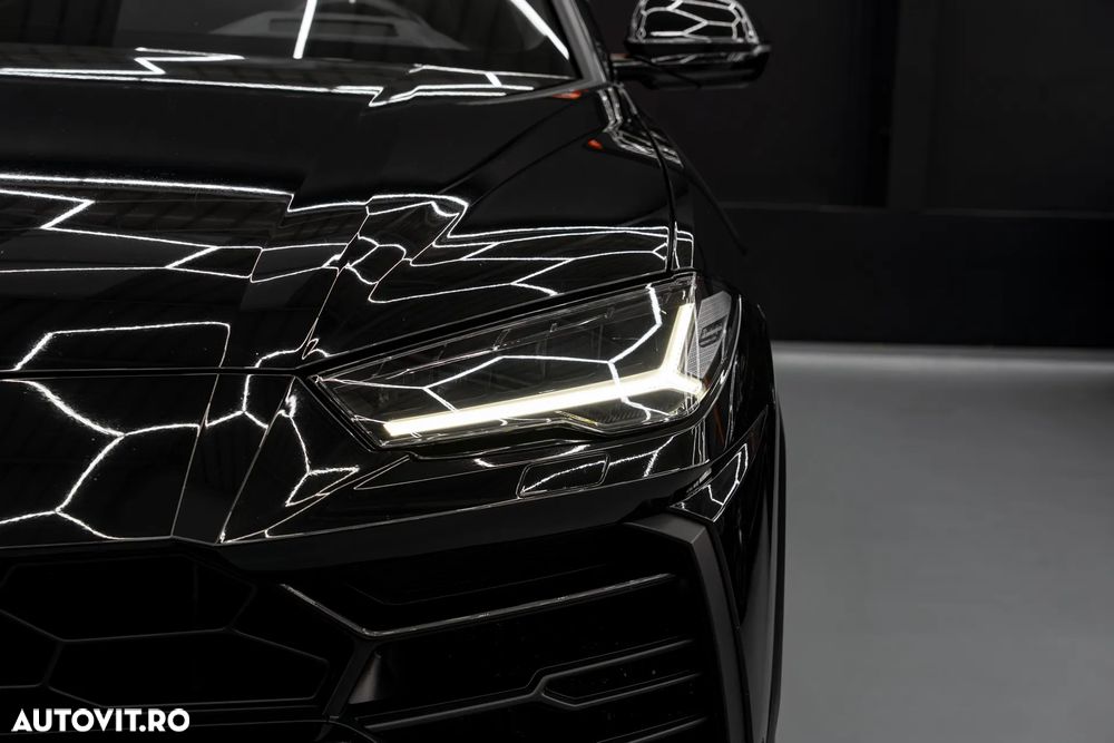 Lamborghini URUS - 14