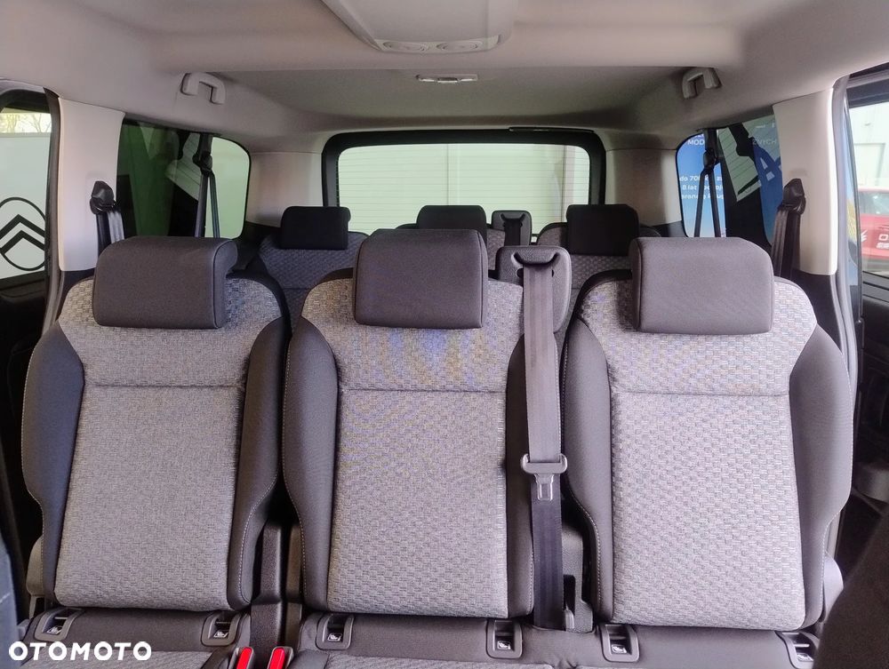 Peugeot Traveller - 27