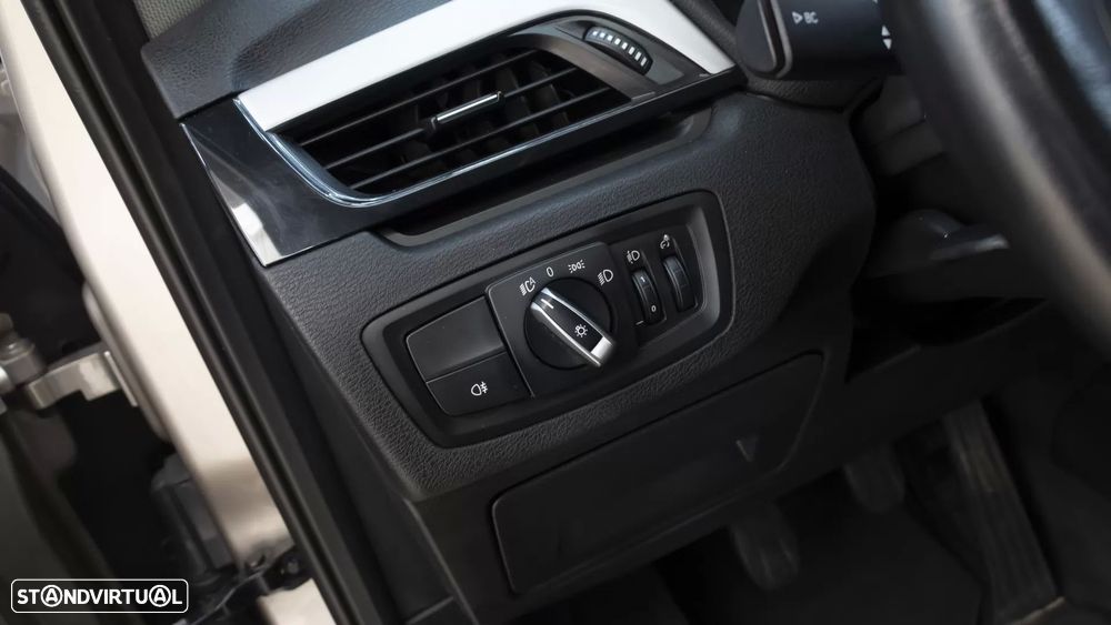 BMW X1 16 d sDrive - 23