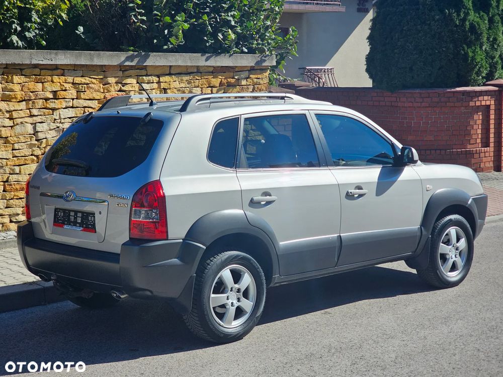 Hyundai Tucson 2.0 CRDi VGT 2WD Automatik GLS - 13