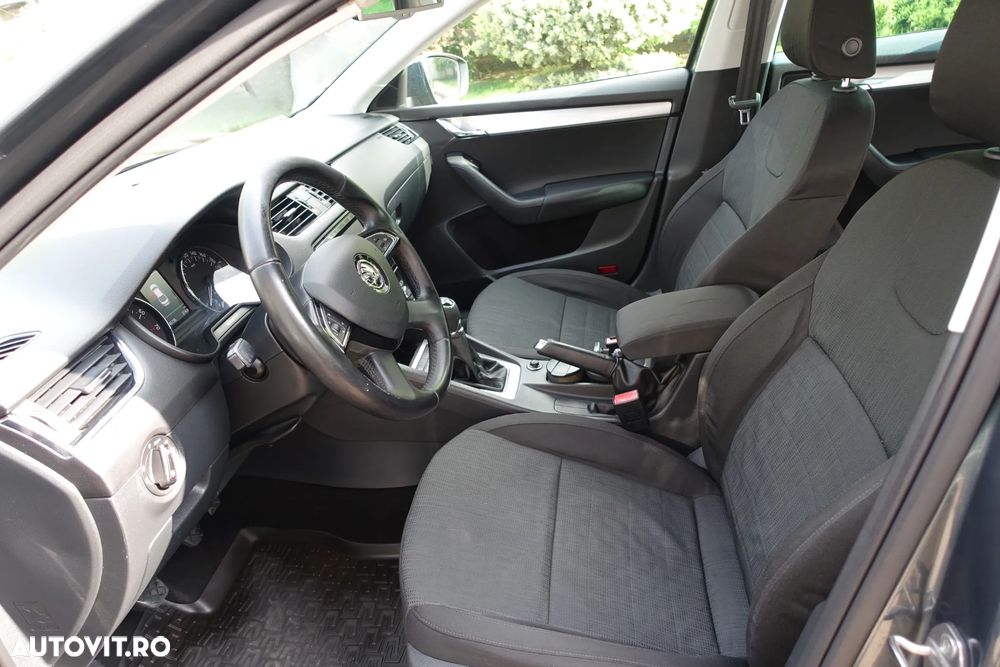 Skoda Octavia 1.4 TSI ELEGANCE - 13
