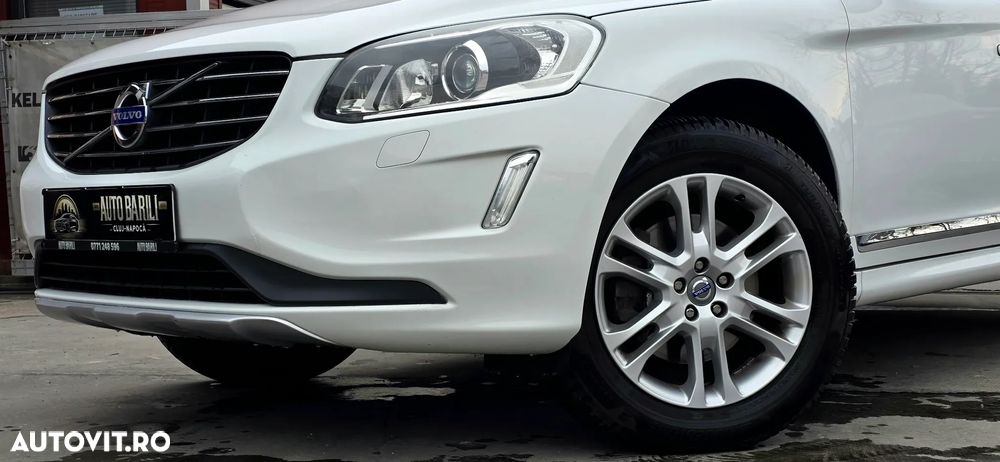 Volvo XC 60 D5 AWD Geartronic Summum - 10