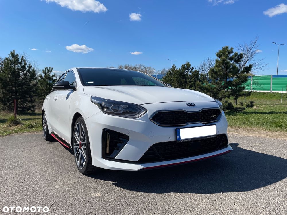 Kia ProCeed - 12