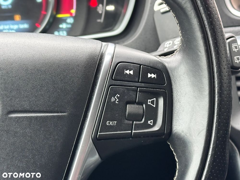Volvo V40 D2 R-Design Summum - 39
