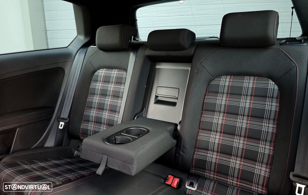 VW Golf 2.0 TSi GTi Performance - 17