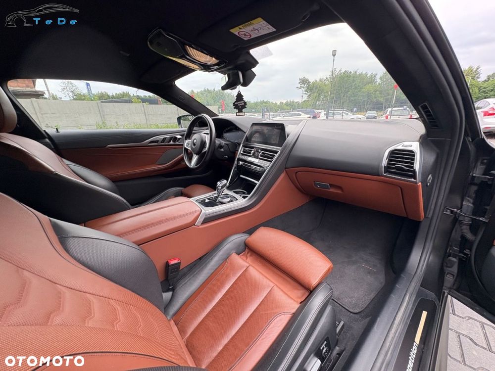 BMW Seria 8 - 37