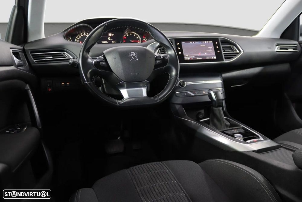 Peugeot 308 SW 1.2 PureTech Allure EAT6 - 5