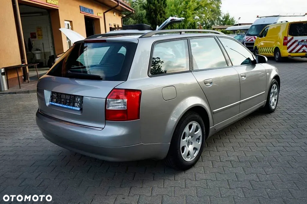 Audi A4 Avant 1.9 TDI - 9