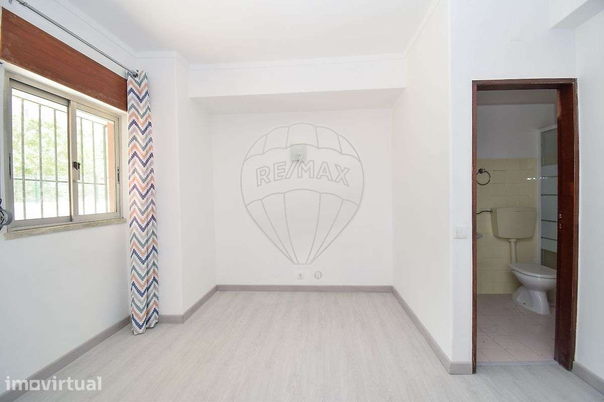 Apartamento T1 para arrendamento - Grande imagem: 4/17