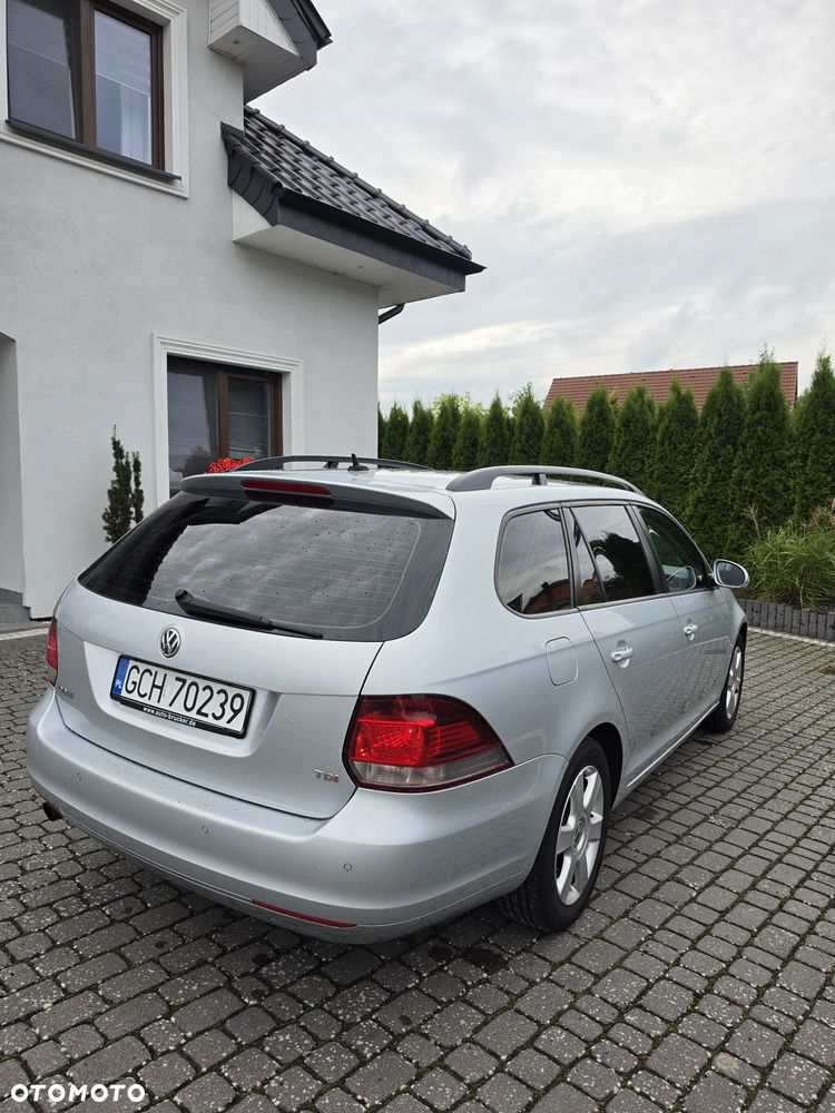 Volkswagen Golf - 5