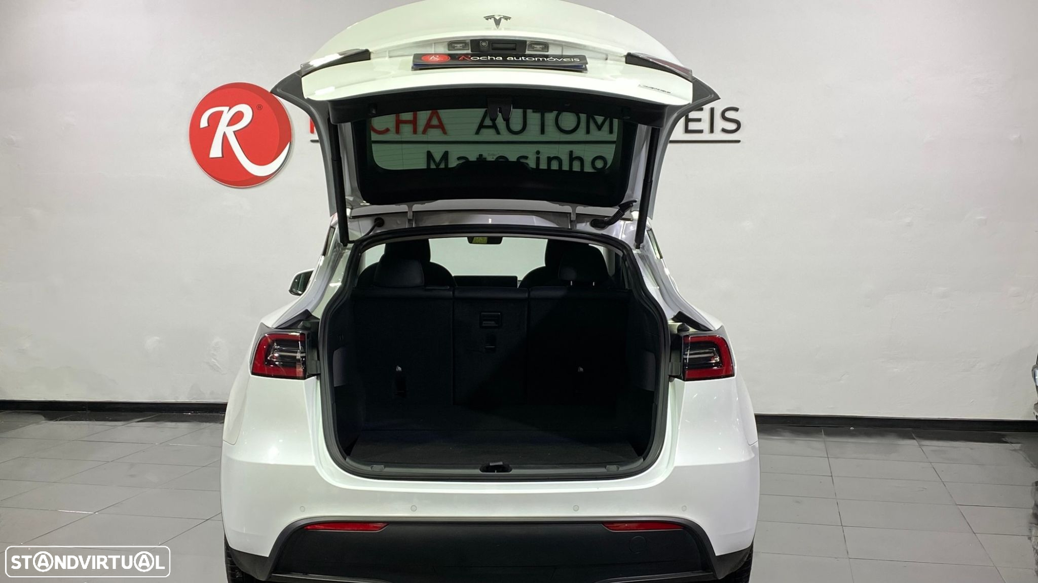 Tesla Model Y RWD - 5