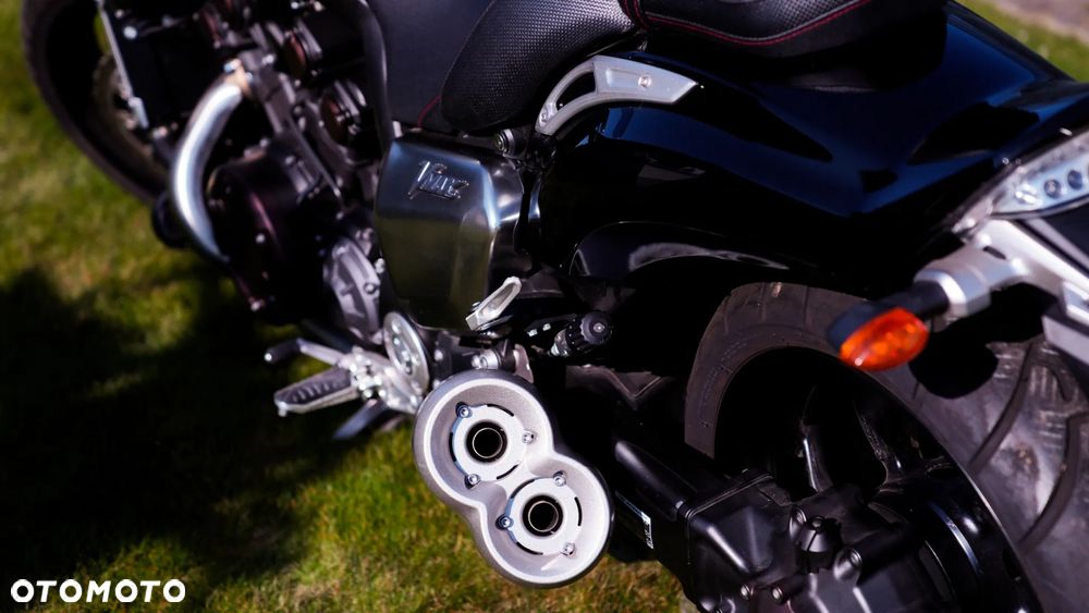 Yamaha V-MAX - 21