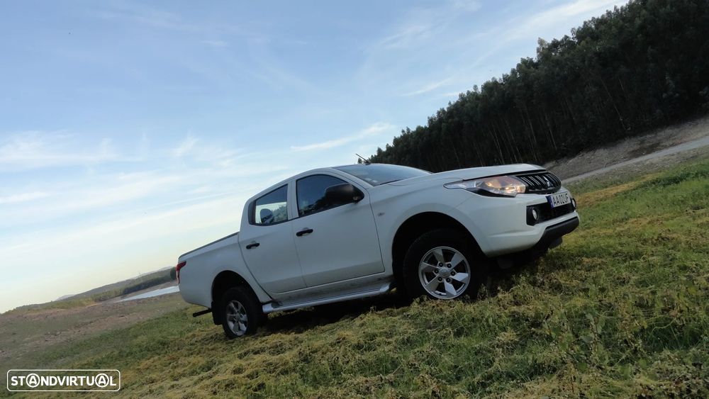 Mitsubishi L200 2.4 DI-D CD Invite 4WD - 1