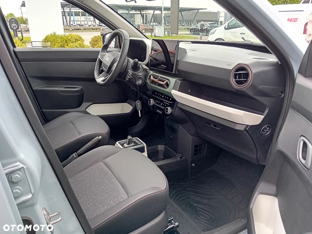 Dacia Spring Electric 24.3kWh 100 Extreme - 9