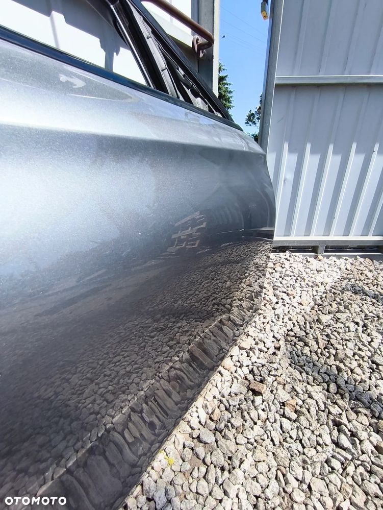 MERCEDES E-KLASA W213 DRZWI PRZEDNIE PRAWE POZNAŃ GIEŁDA - 4