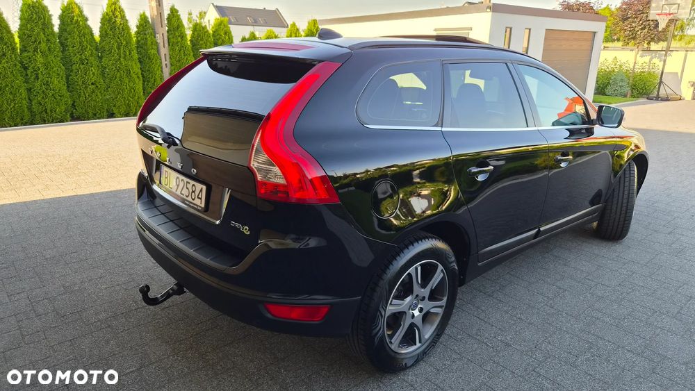 Volvo XC 60 D4 Momentum - 27