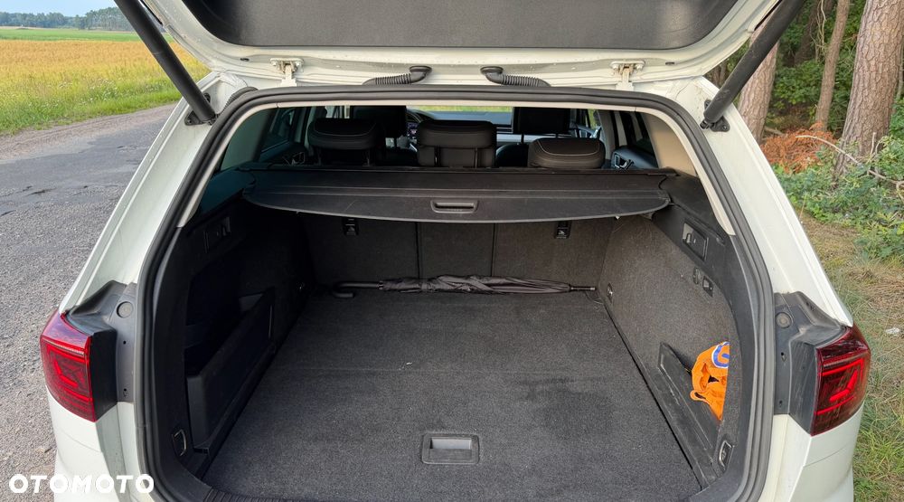 Volkswagen Passat Variant - 13
