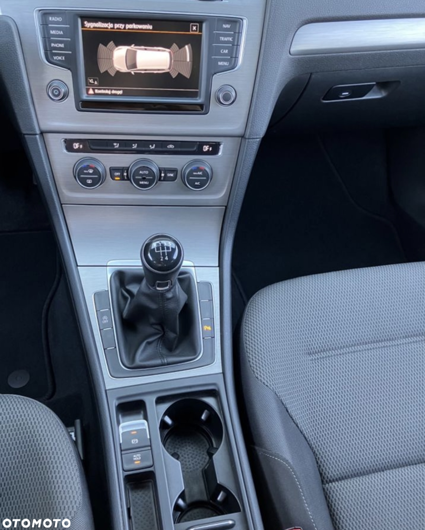 Volkswagen Golf - 12