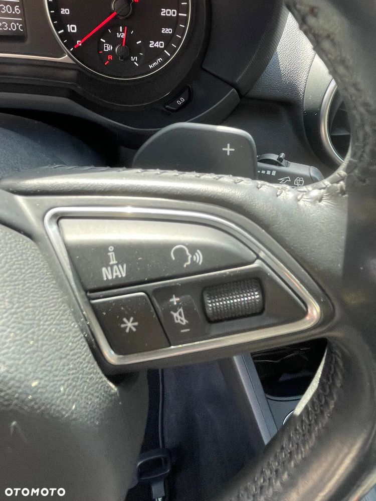 Audi A1 3-drzwiowe 1.4 TFSI S tronic design - 29