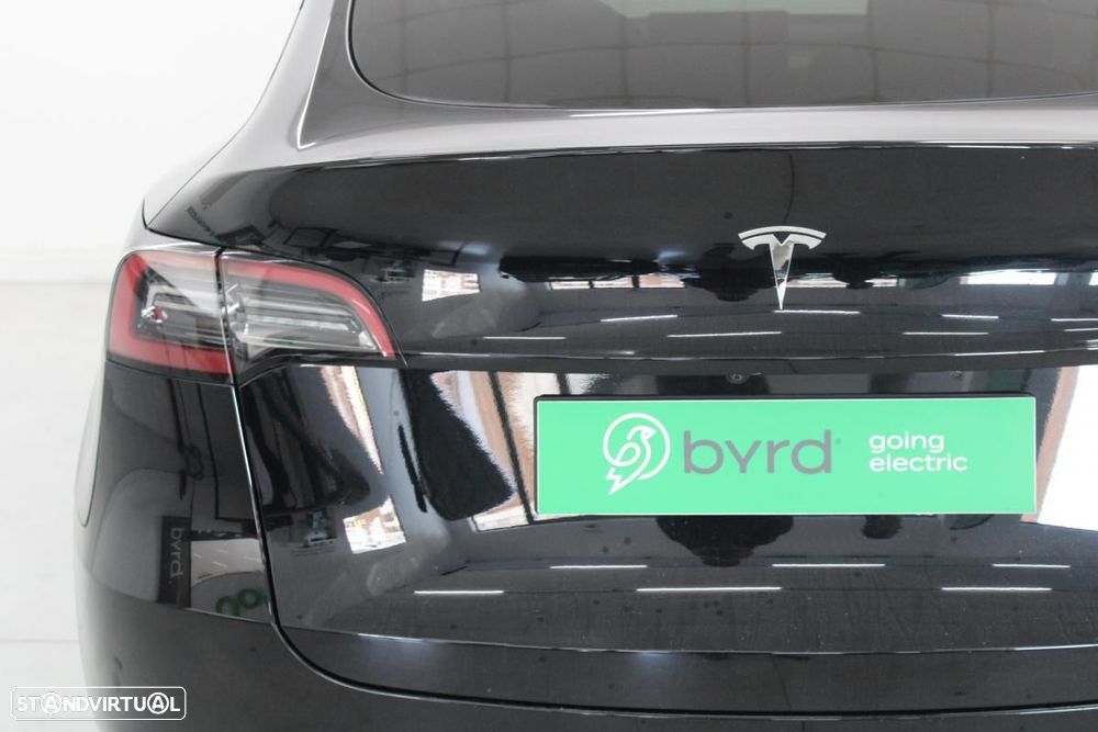 Tesla Model Y Standard - 7