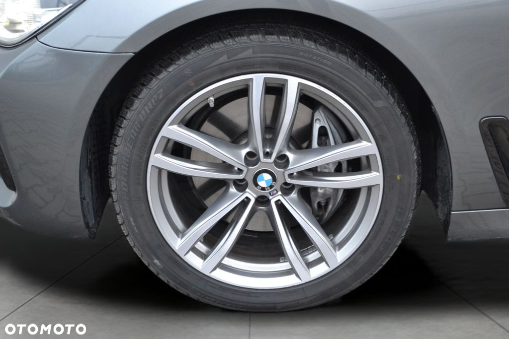 BMW Seria 7 - 11