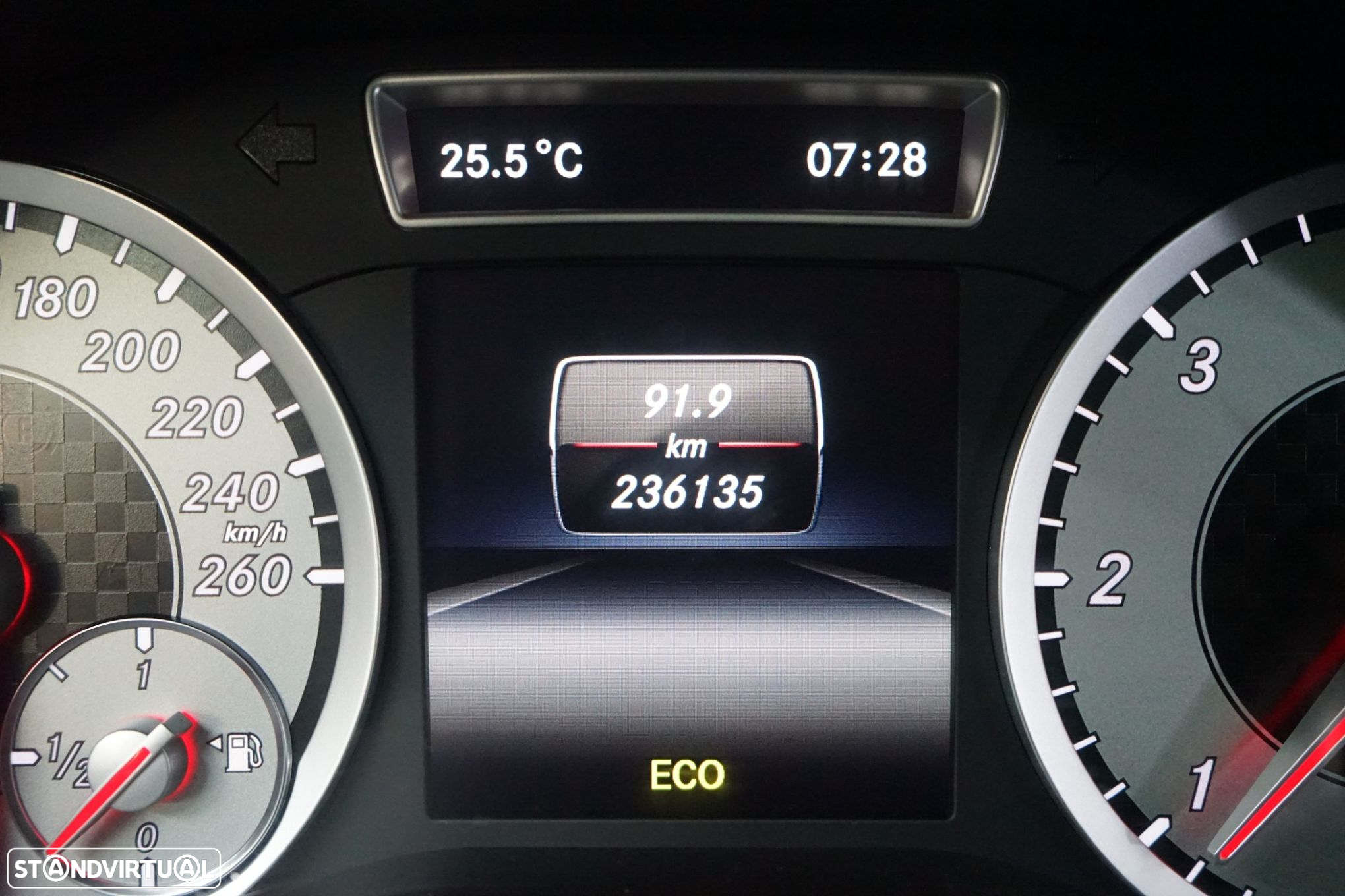 Mercedes-Benz A 180 d AMG Line - 22