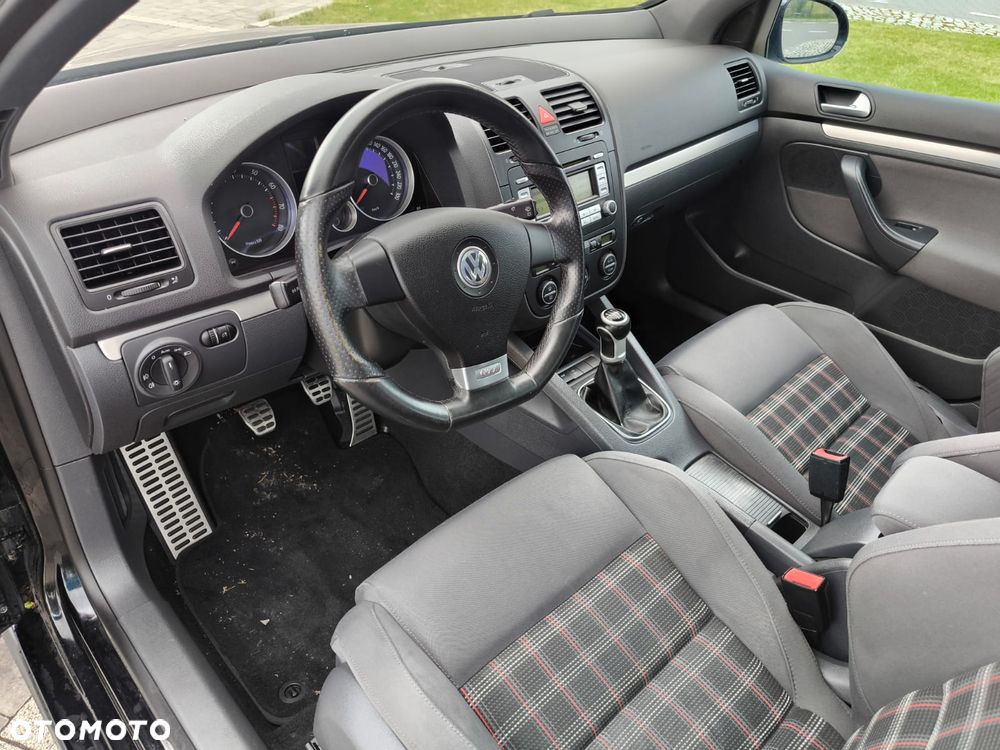 Volkswagen Golf 2.0 GTI - 7