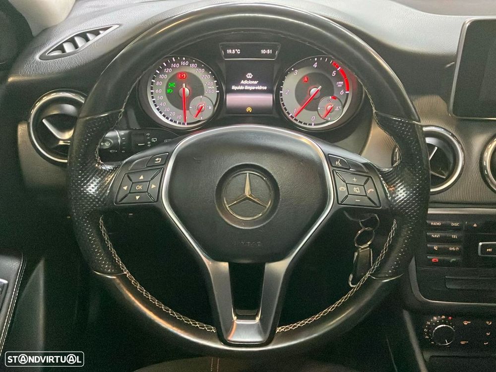 Mercedes-Benz GLA 180 CDI Urban - 11